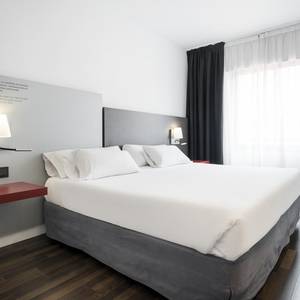 Quarto para quatro pessoas Hotel ILUNION Suites Madrid