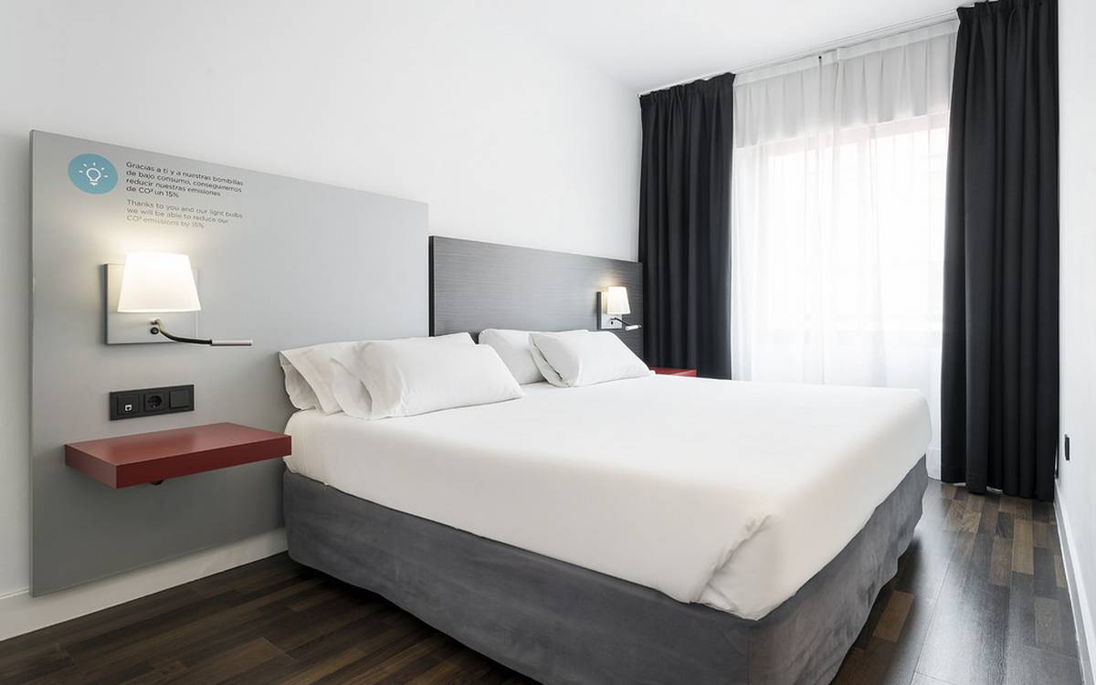Quartos familiares Hotel ILUNION Suites Madrid