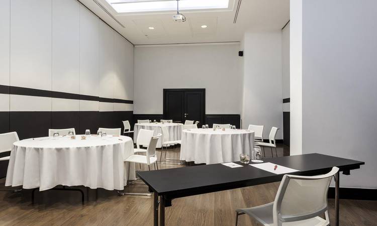 Sala Ejecutivo Hotel ILUNION Suites Madrid Madrid Sala Ejecutivo Hotel ILUNION Suites Madrid Madrid